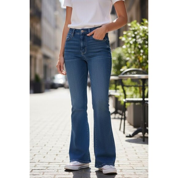 American Eagle Jeans Hi Rise Flare Next Level stretch Blue Denim size 12 - Picture 1 of 5